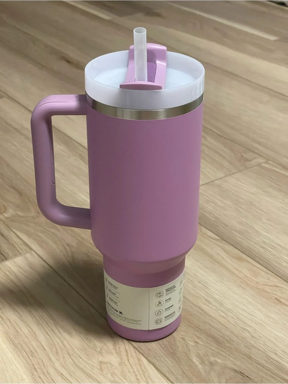Stanley Lilac Quencher H2.0 Tumbler Mug with Straw